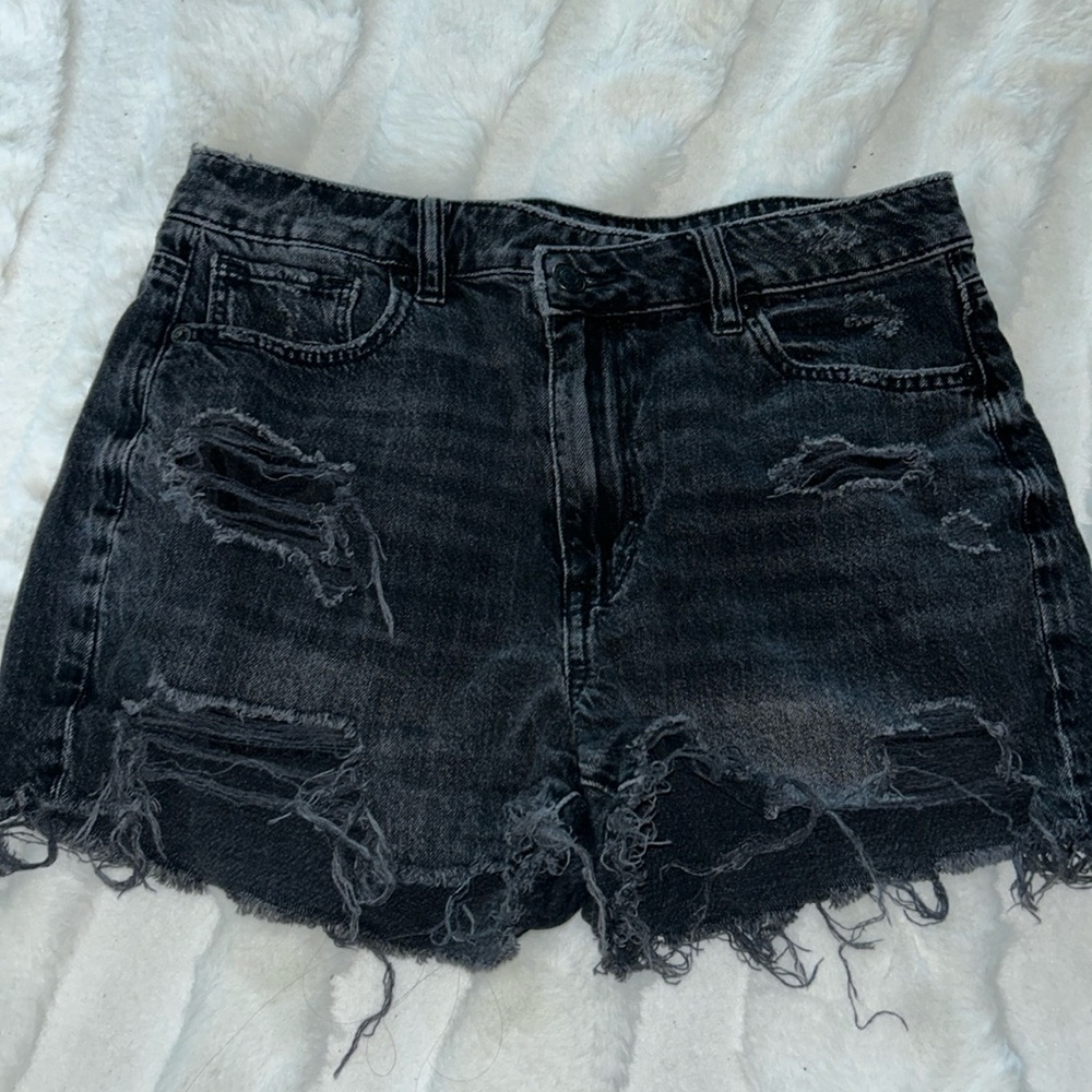 American Eagle black distressed shorts in great condition!